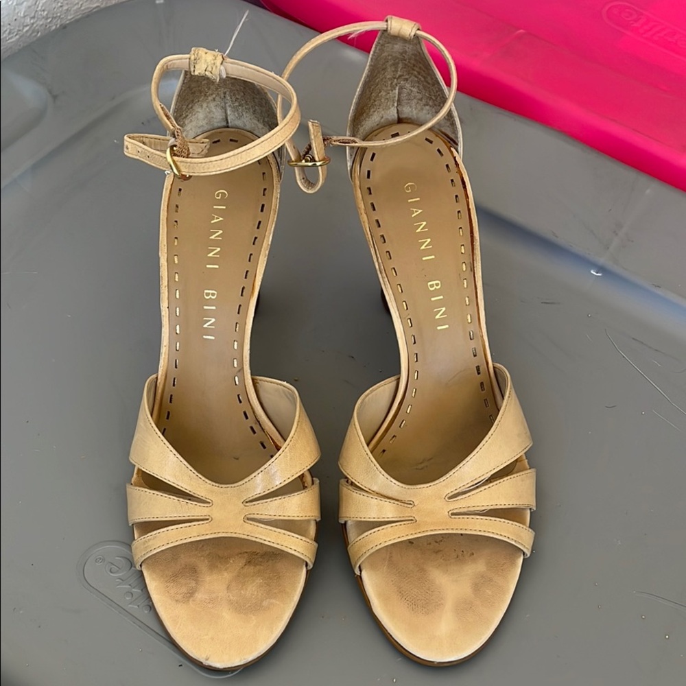 Gianni Bini Tan Women's Sandals